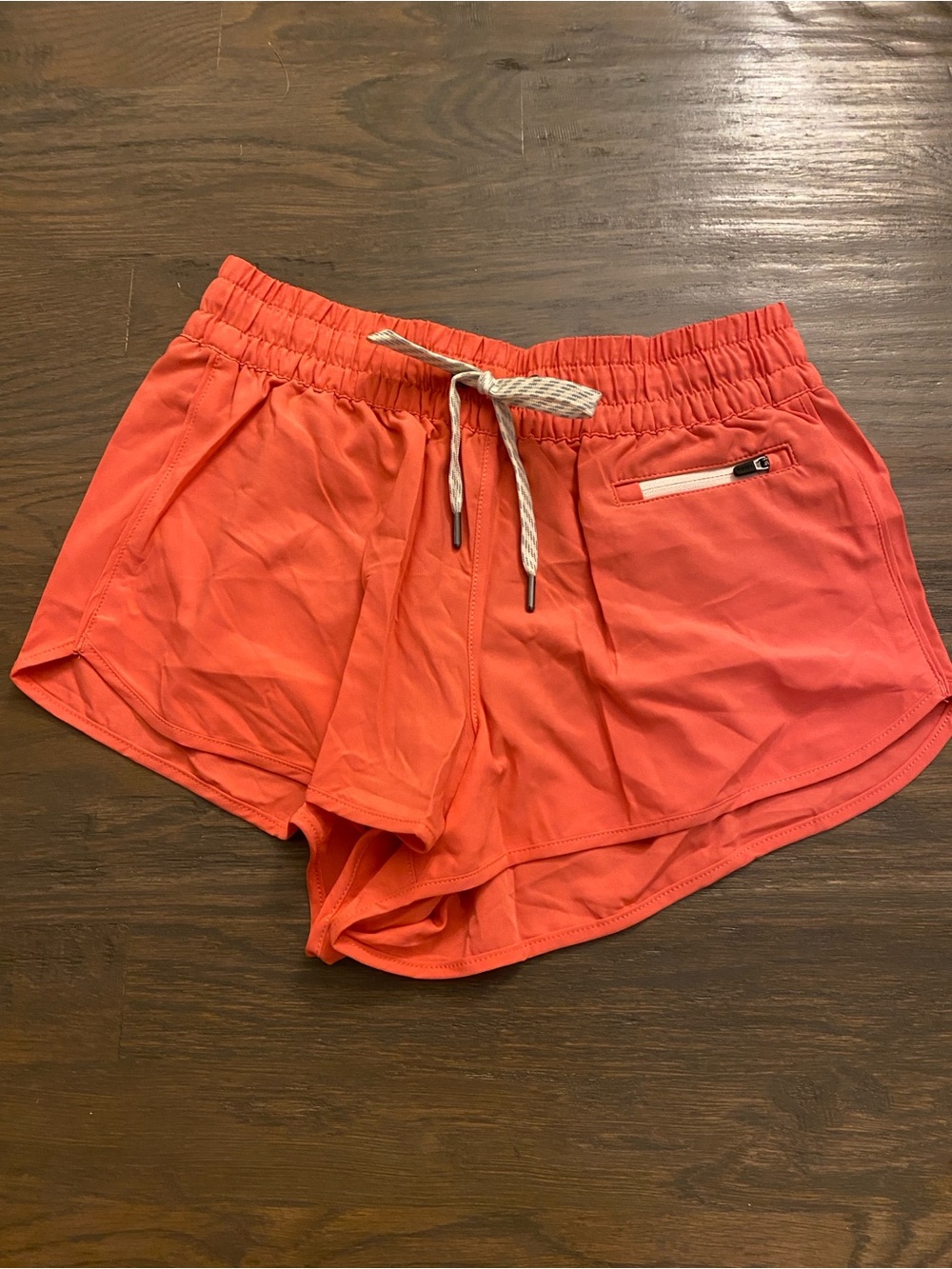 Vuori women shorts Clementine 2.0 Short 2.5” size XS